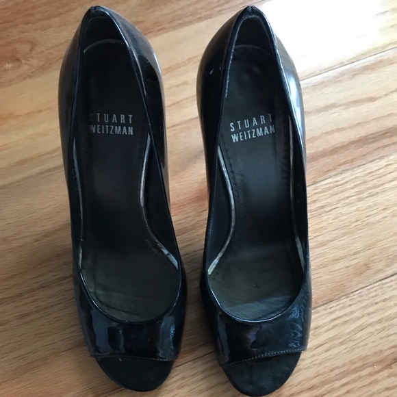 black pumps size 5